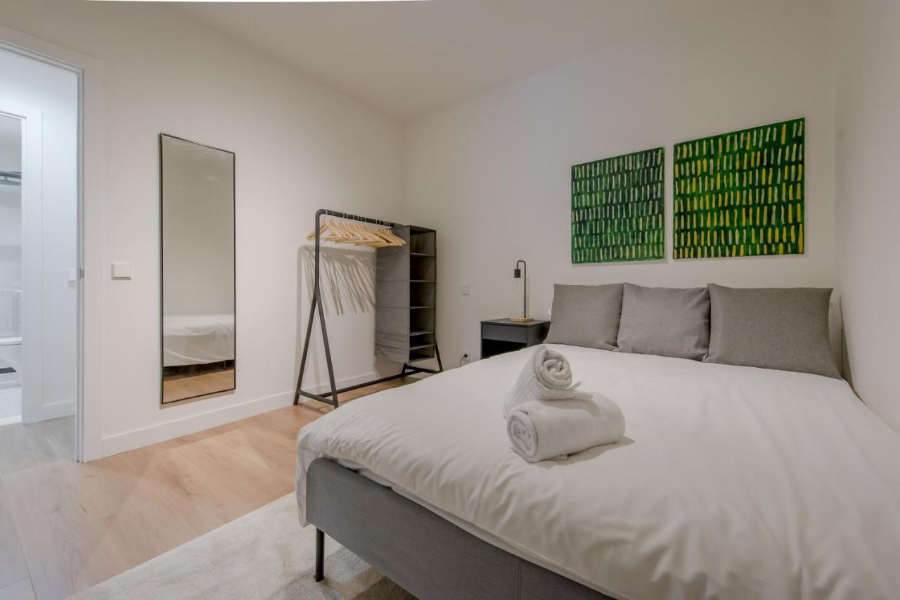 Modern Apt & Cool Interior Design En El Retiro Apartment - Madrid — Fotos 3